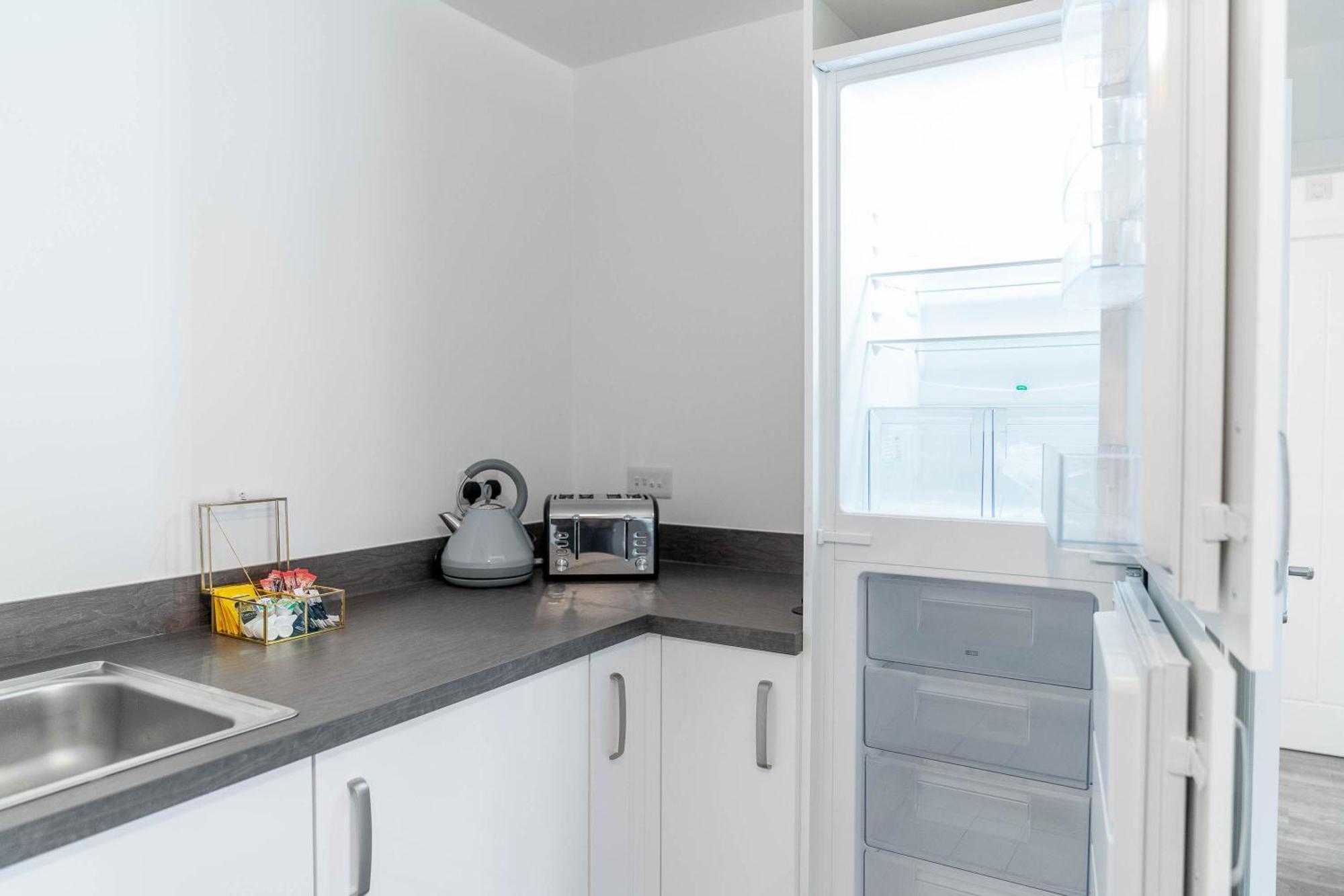 Luxury Apartment - Twin Beds - Selly Oak - Off-Street Parking - Free Netflix & Wifi - Top Rated 9Cc Birmingham Exteriör bild